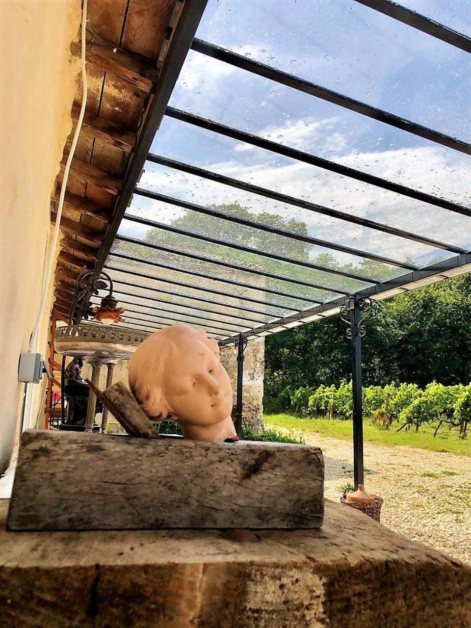 Chateau Le Truch Montussan Luaran gambar